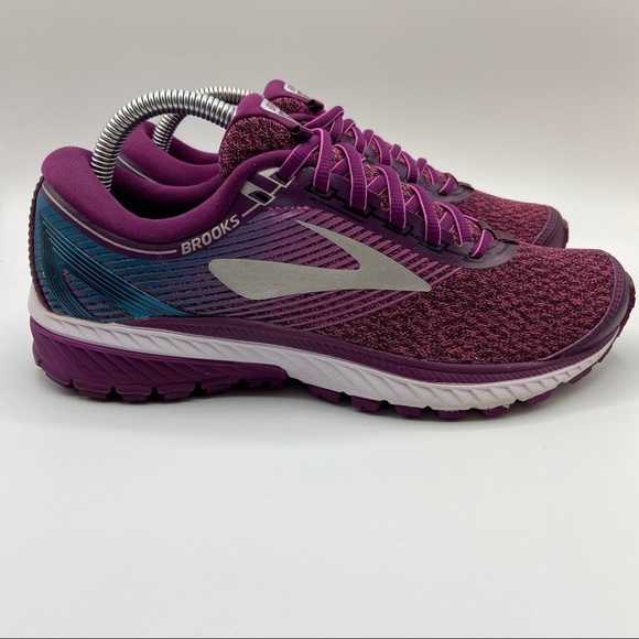 brooks ghost size 8.5 womens
